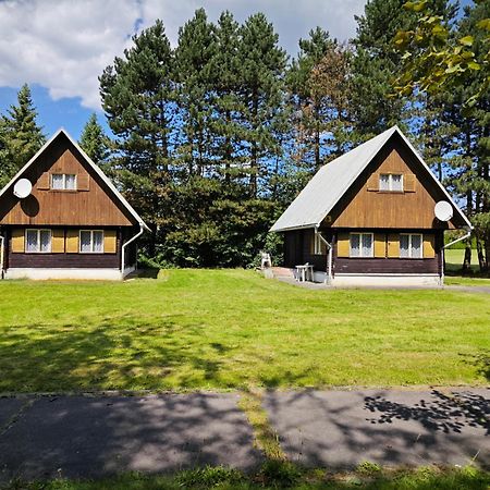 הוילה Rožnov pod Radhoštěm Bungalovy Roznov מראה חיצוני תמונה
