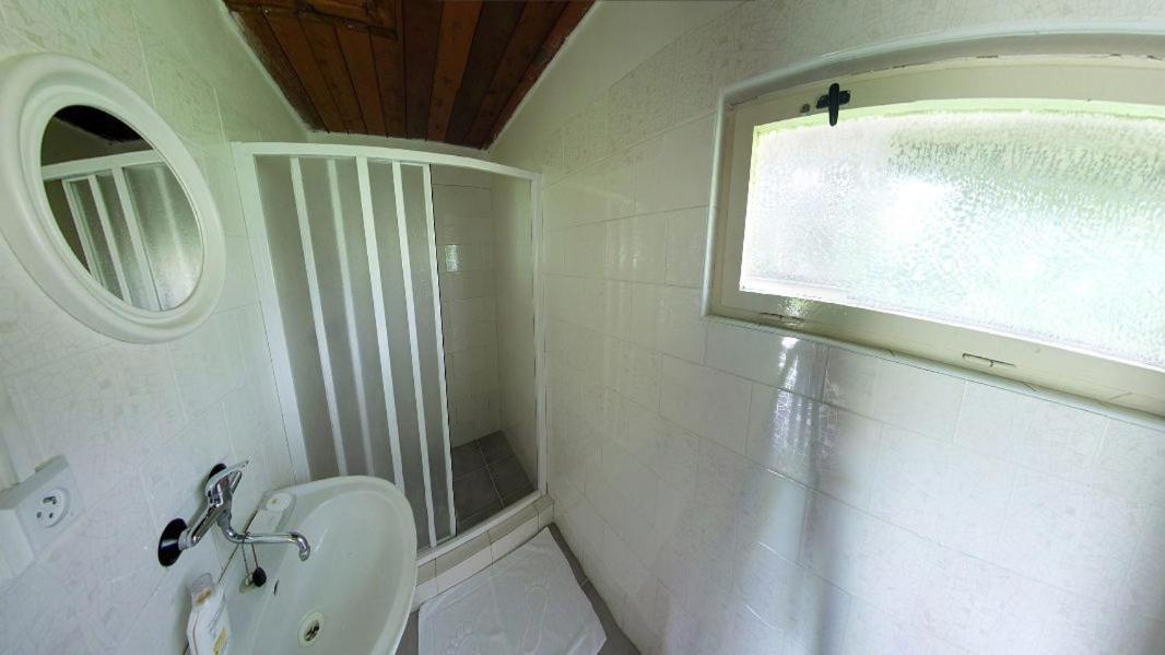 הוילה Rožnov pod Radhoštěm Bungalovy Roznov מראה חיצוני תמונה